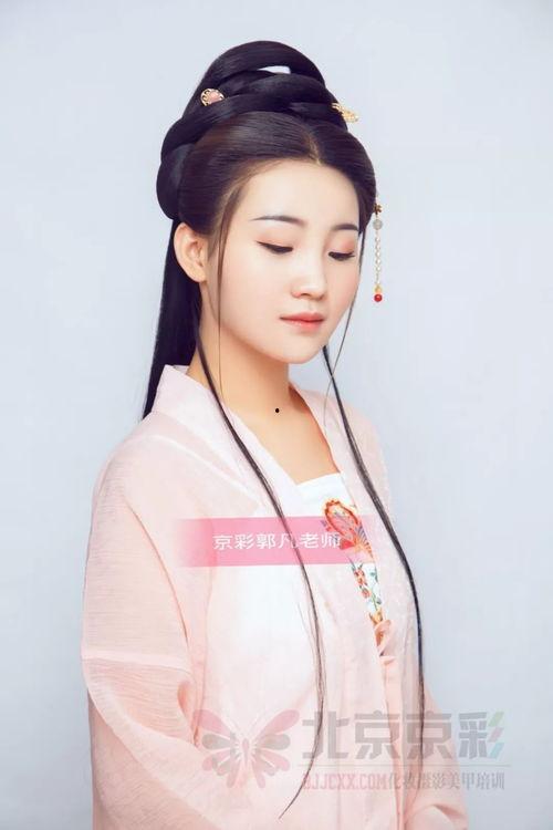 古风妆容视频,揭秘古风妆容之美